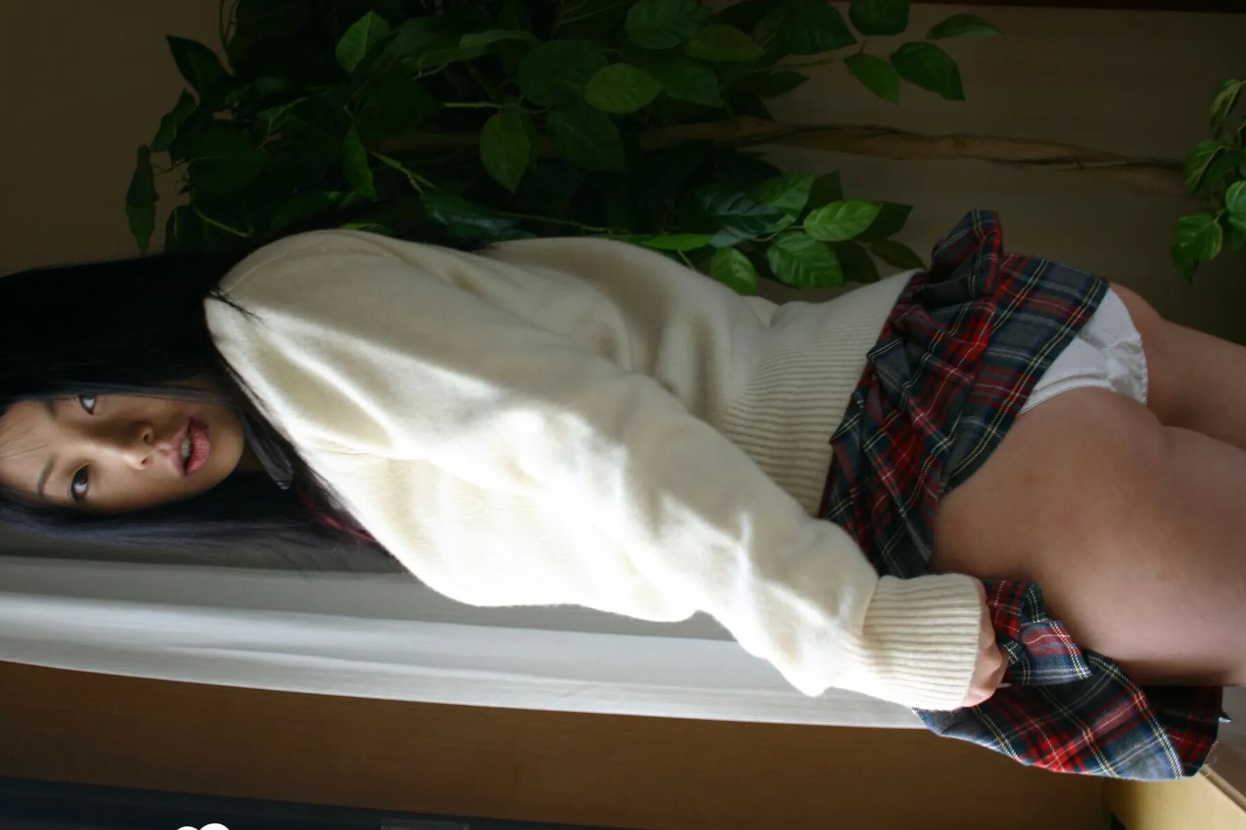 Asian schoolgirl looks for some online exposure