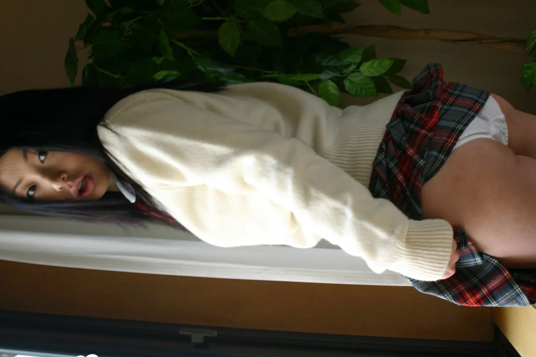 Asian schoolgirl looks for some online exposure