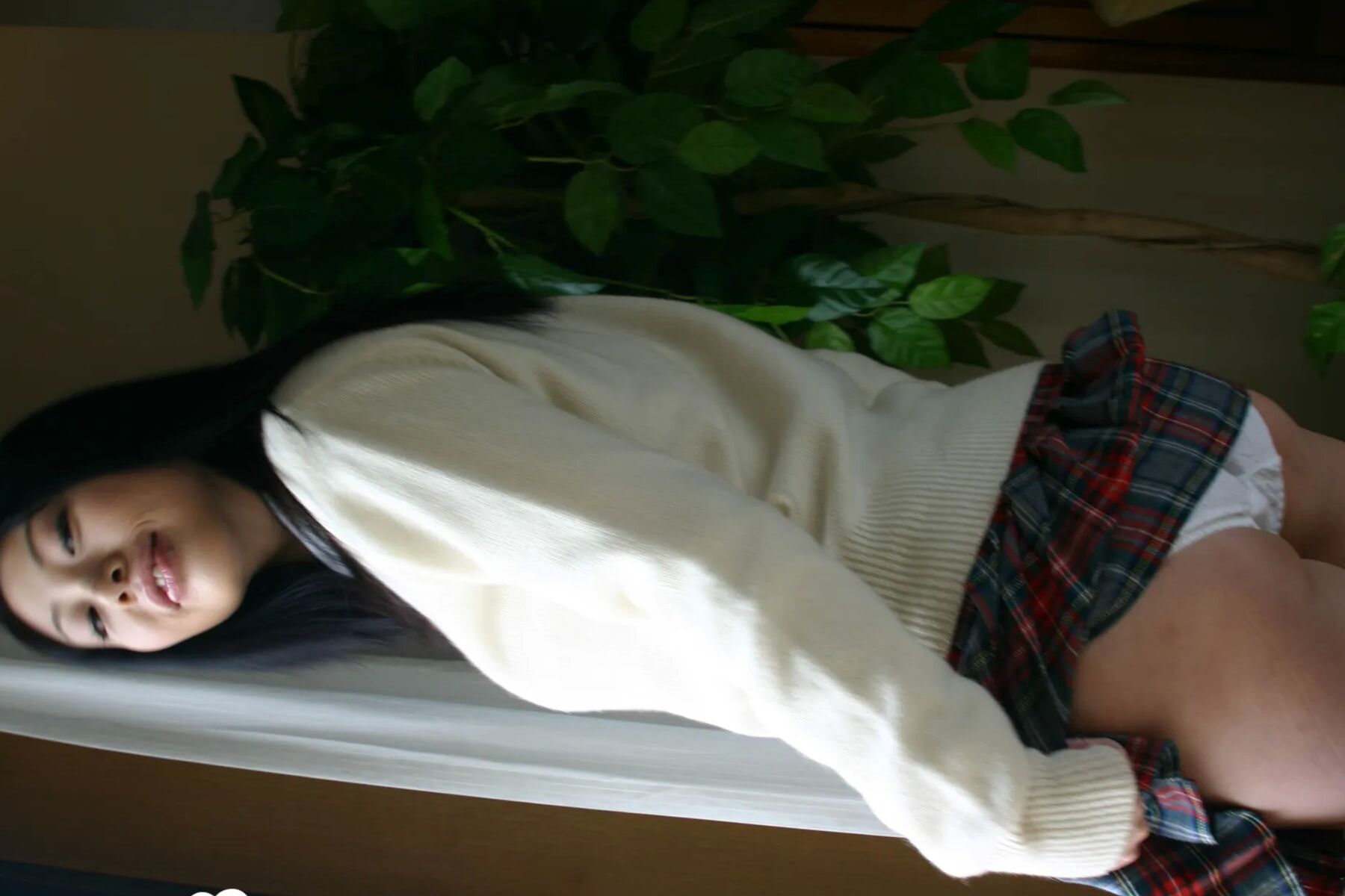 Asian schoolgirl looks for some online exposure