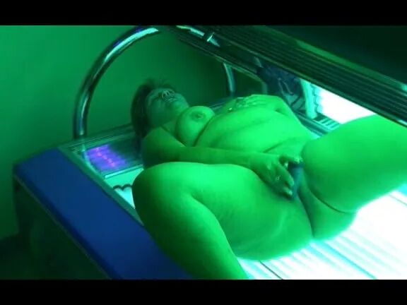 Tanning salon voyeur