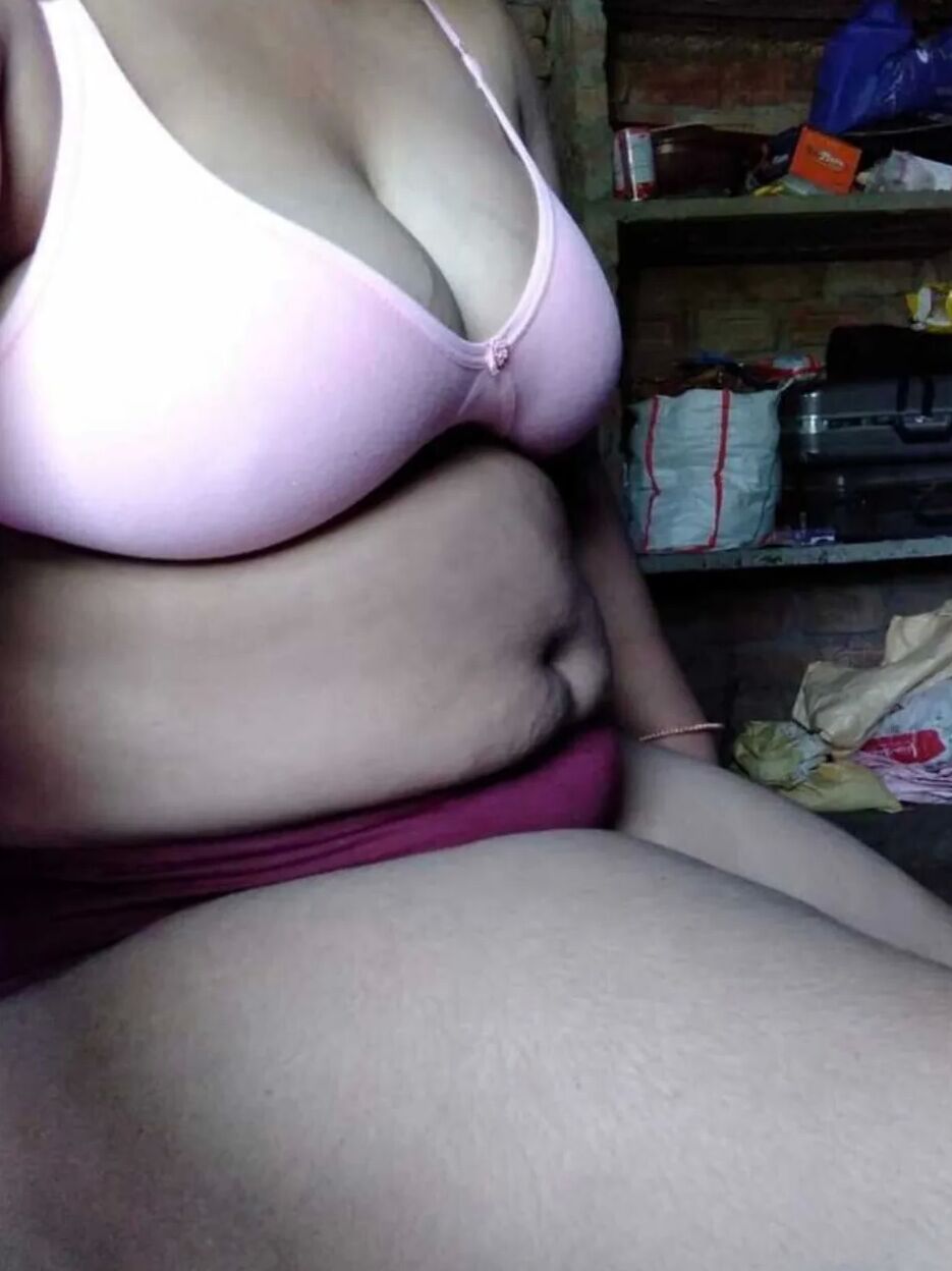 Bhabhi ki nude photo