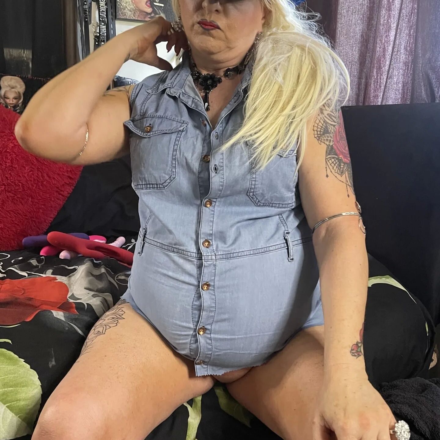 SHIRLEY MY TIME PLAYING SMOKING