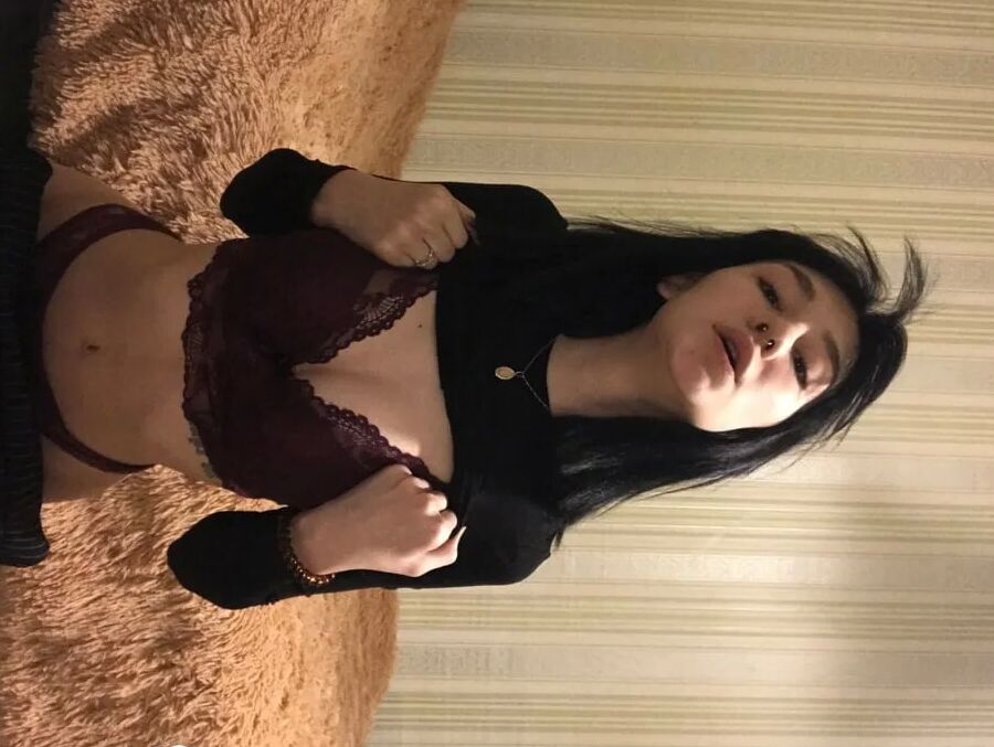 Some hot nudes from my ex girlfriend