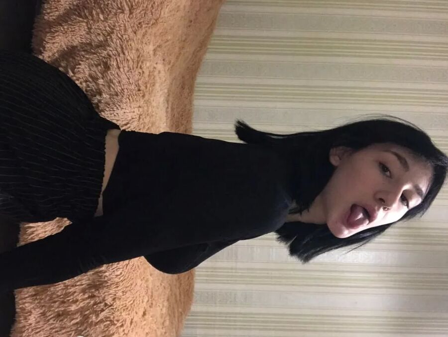 Some hot nudes from my ex girlfriend
