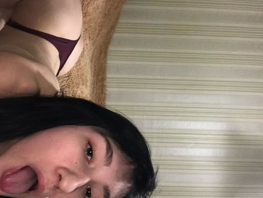 Some hot nudes from my ex girlfriend