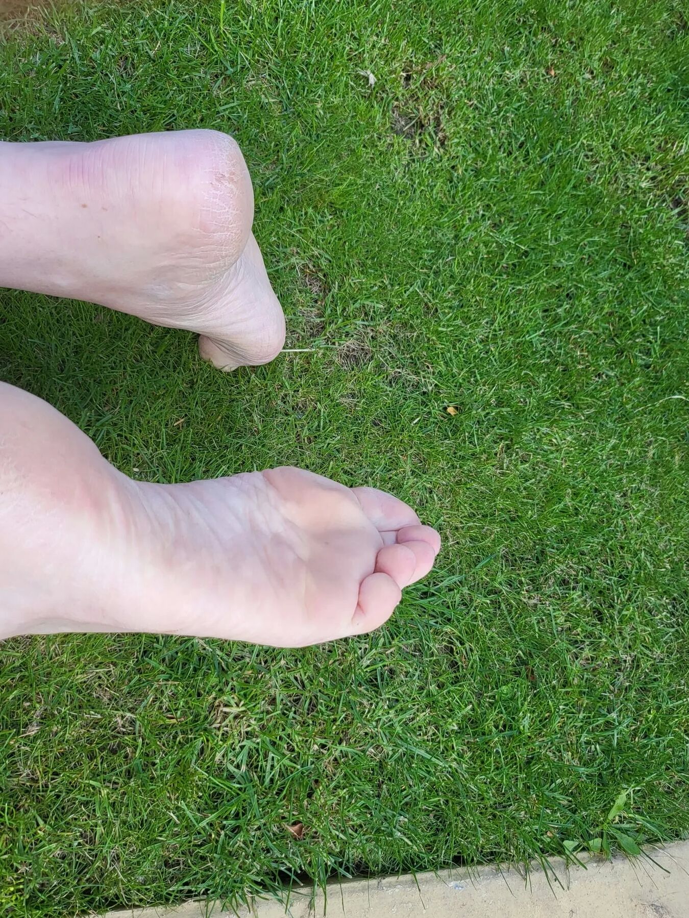 Merry Merida's unloved feet  Free Photos