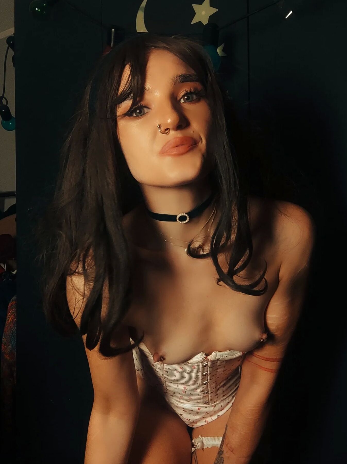 I'm a fancy brunette today going wild taking off her panties