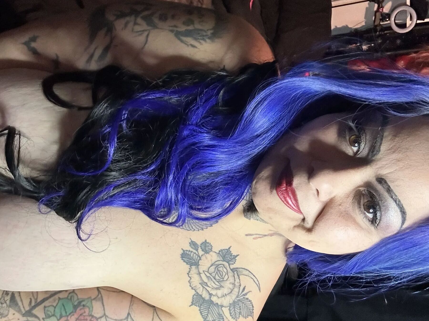 I love Sinrose photos . Beautiful mature bbw