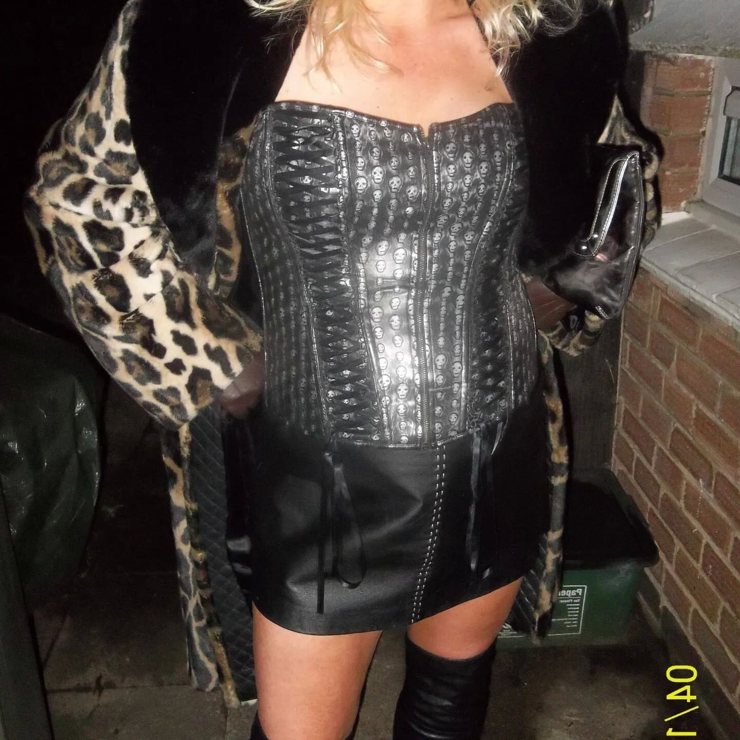 SHIRLEY SLUT 290