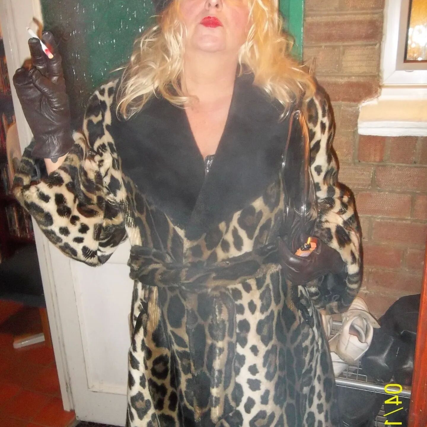 SHIRLEY SLUT 290