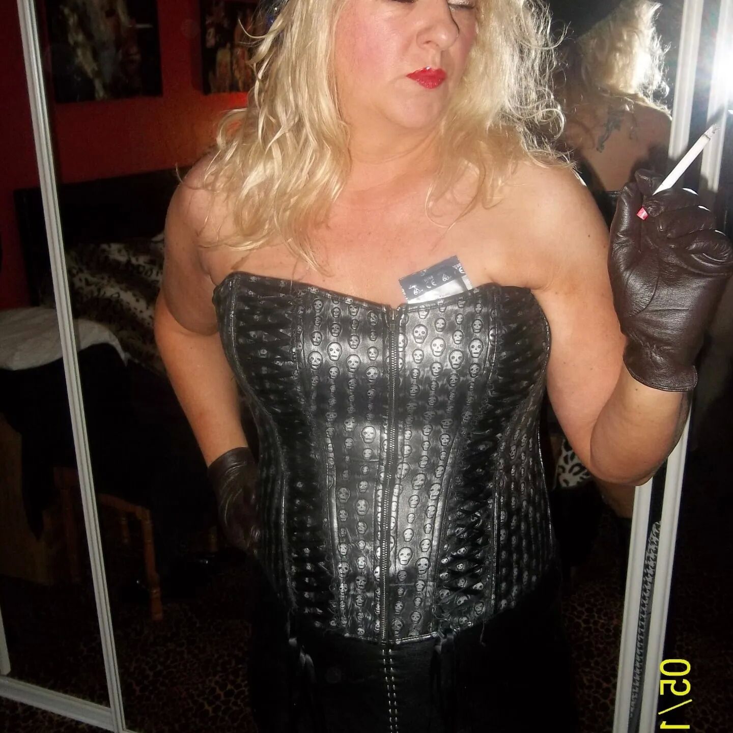 SHIRLEY SLUT 291