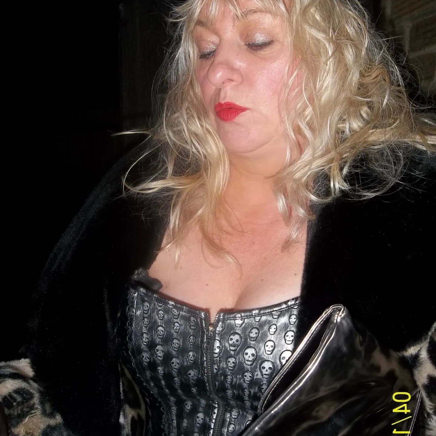 SHIRLEY SLUT 290