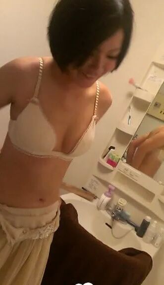 Fucking the secretary during a coffee break