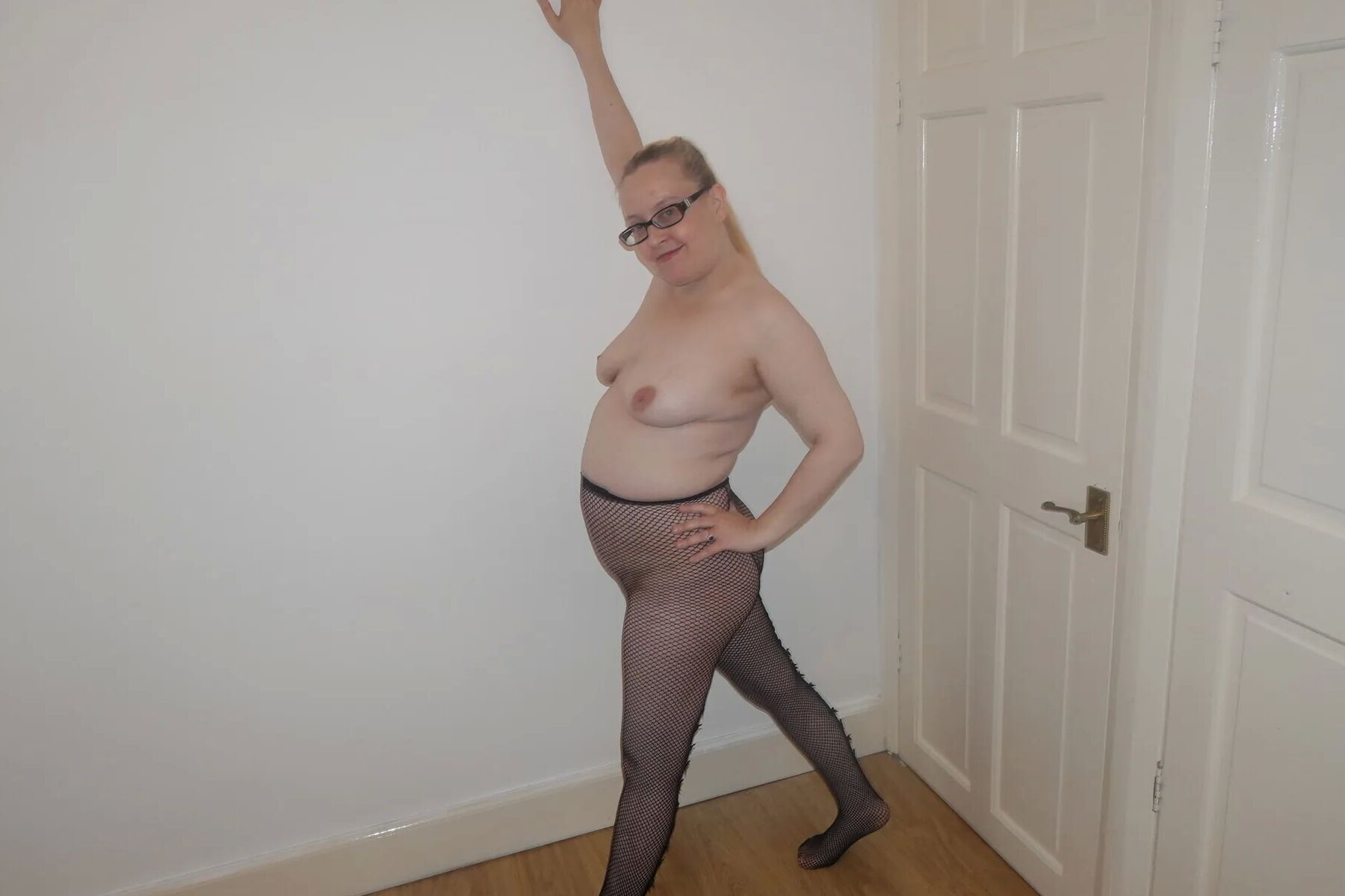 MILF in Fishnet Pantyhose