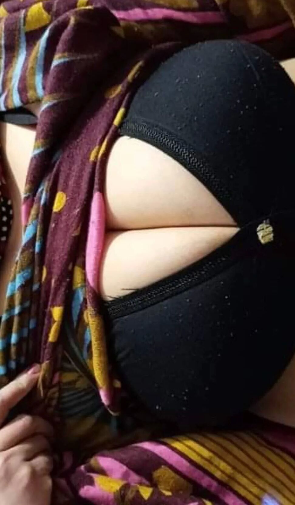 Desi Wife in Local Dress , opening Bra Showings Big Boobs