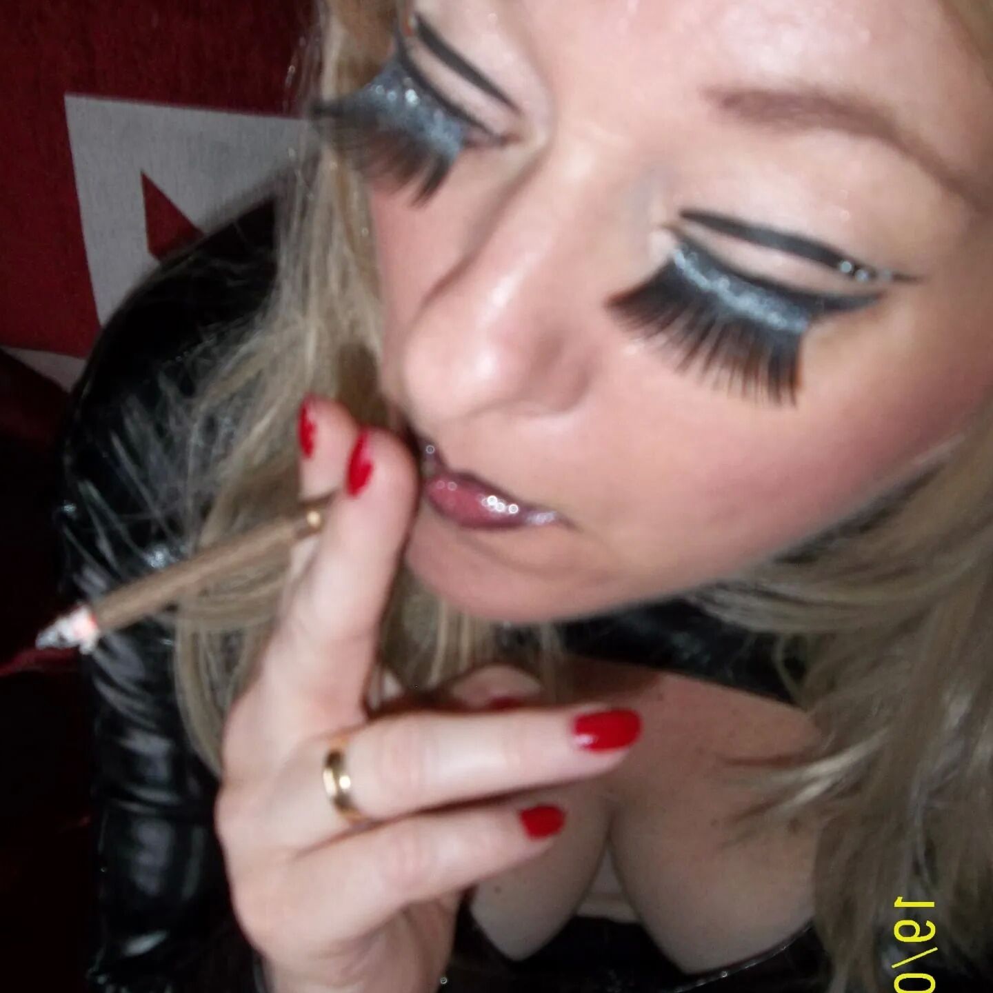 SHIRLEY SLUT 239A