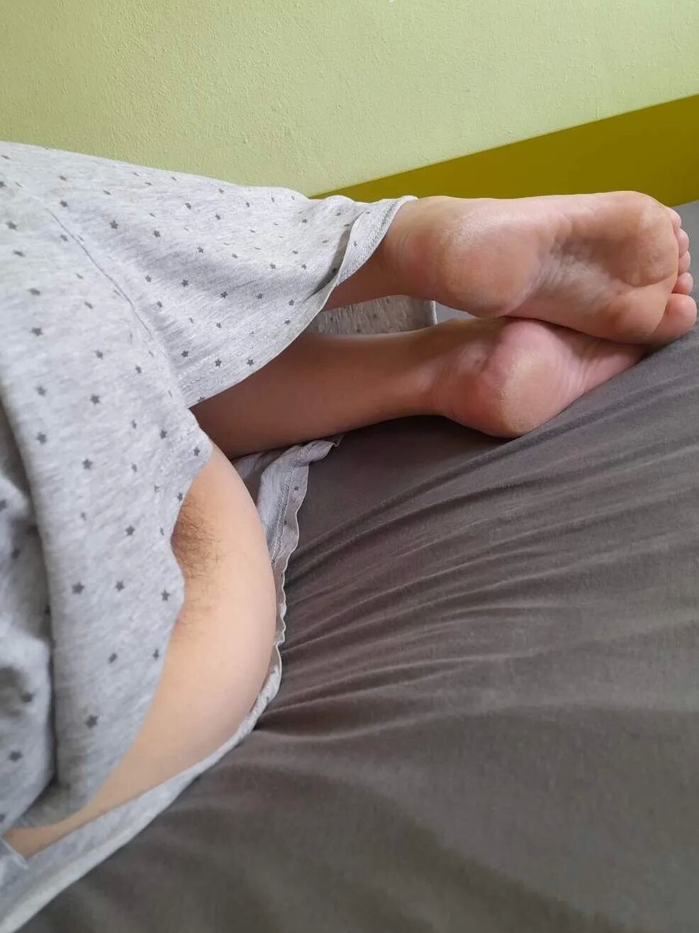 Bare feet toes mistress agata