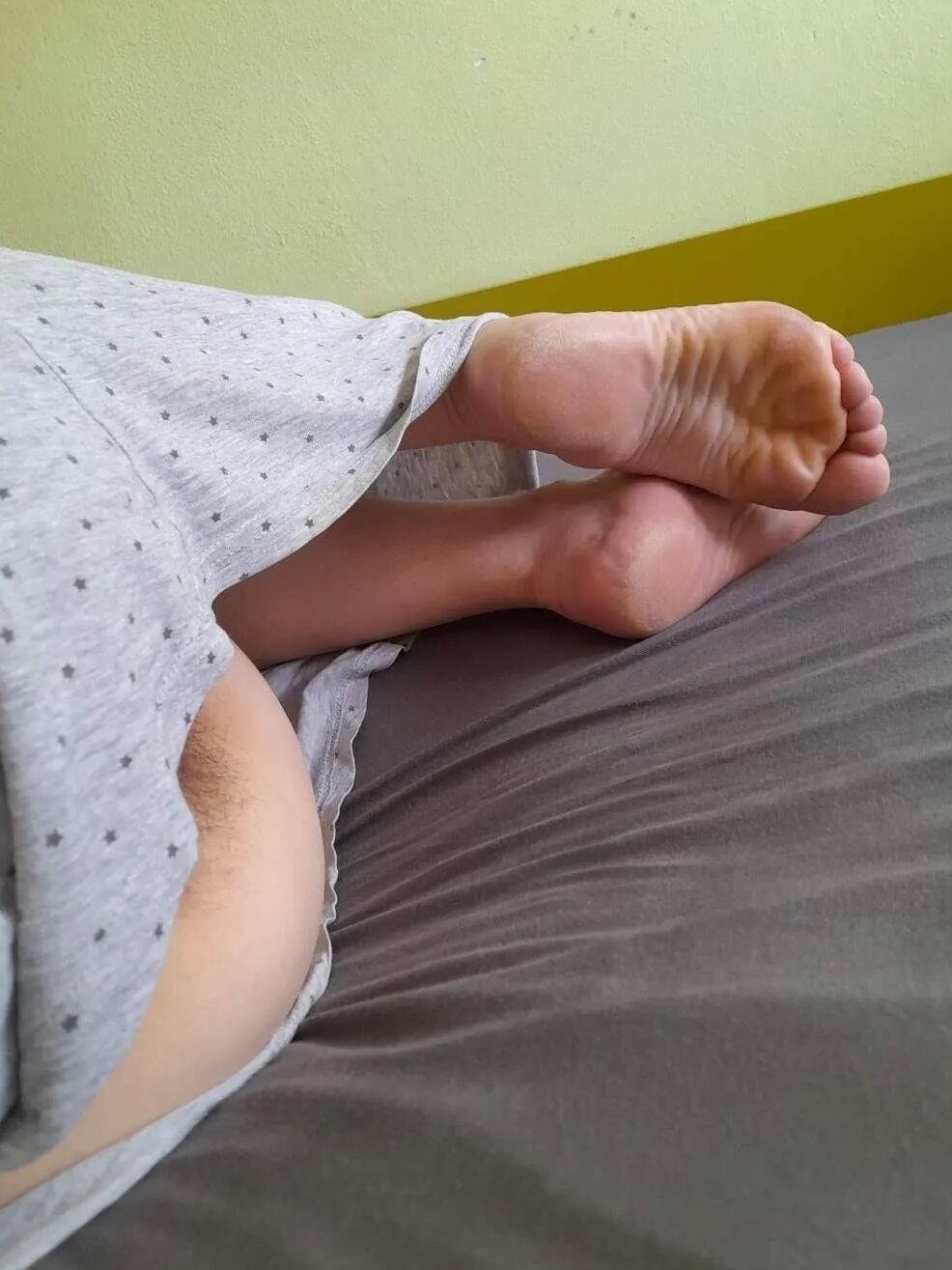 Bare feet toes mistress agata