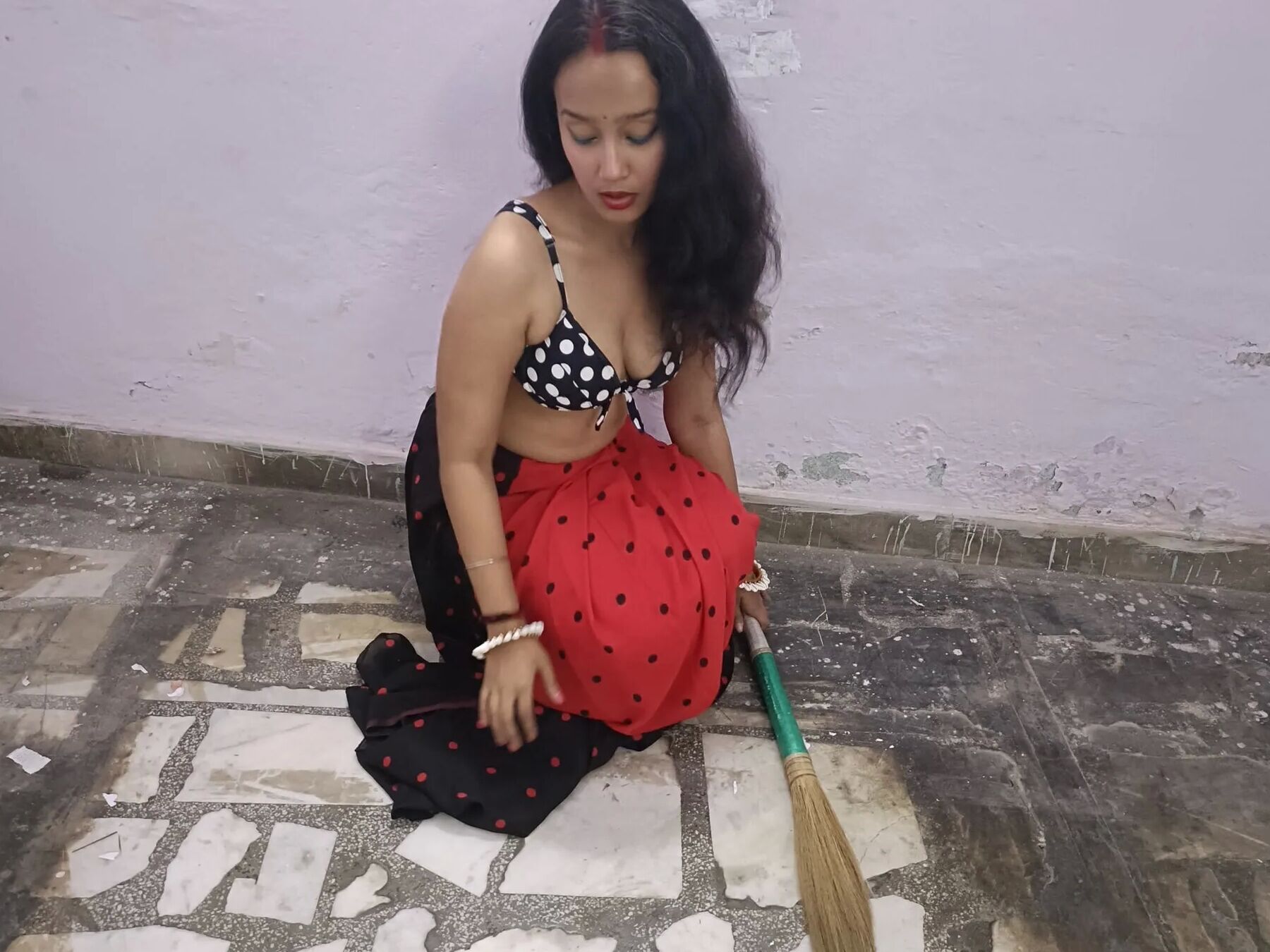 Saree Removed Sorry