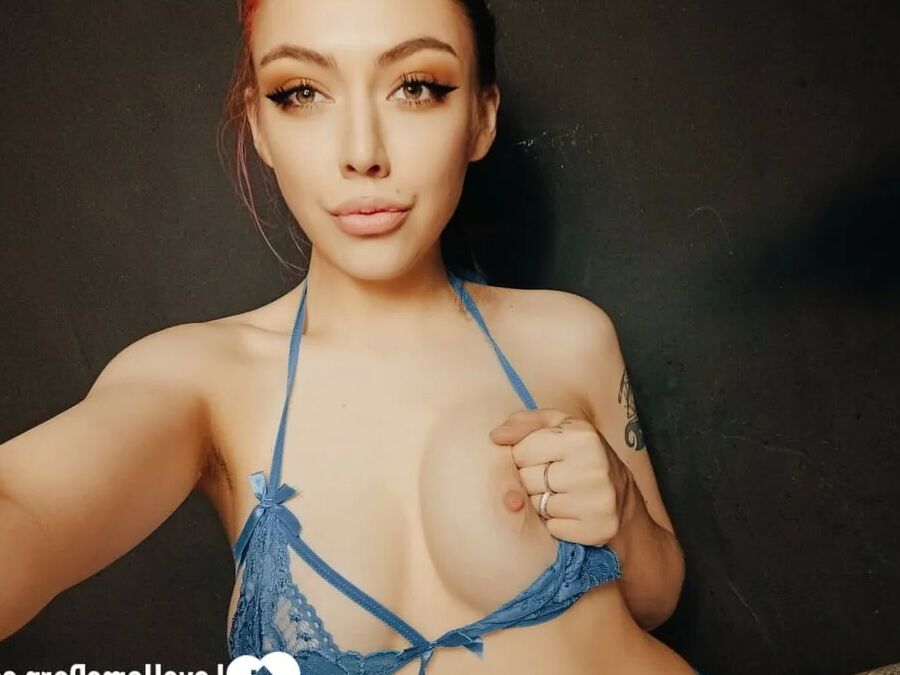 Big tits and some sex toy fun