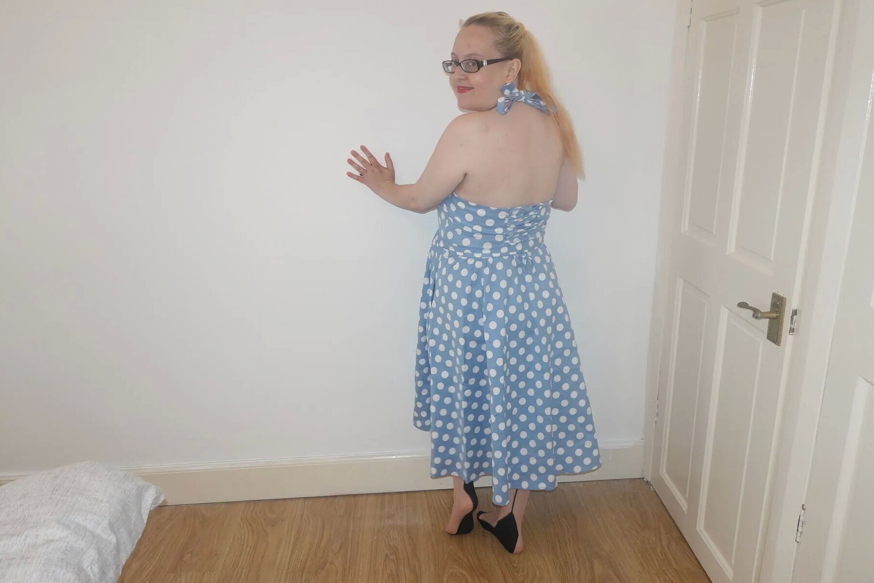 50's style dress with vintage nylon stockings