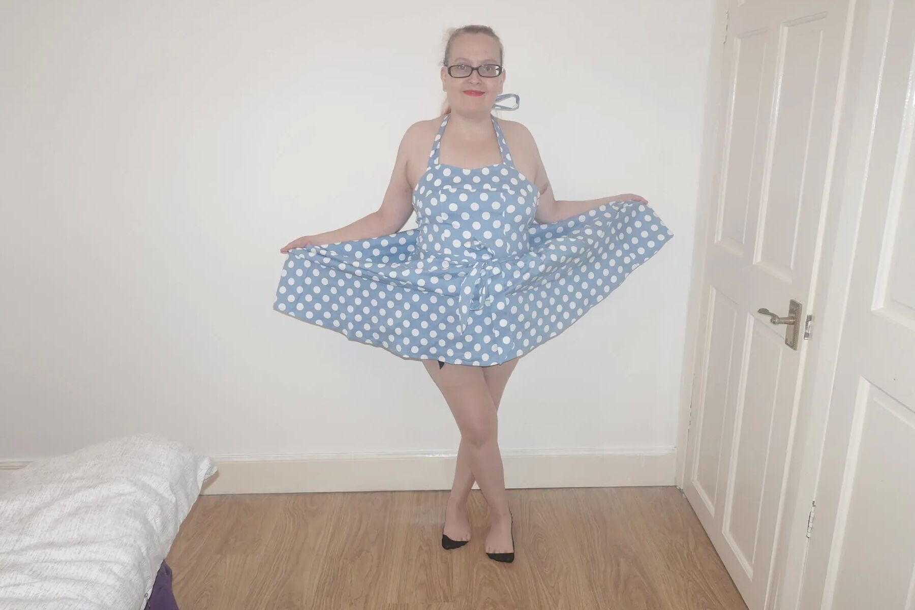 50's style dress with vintage nylon stockings