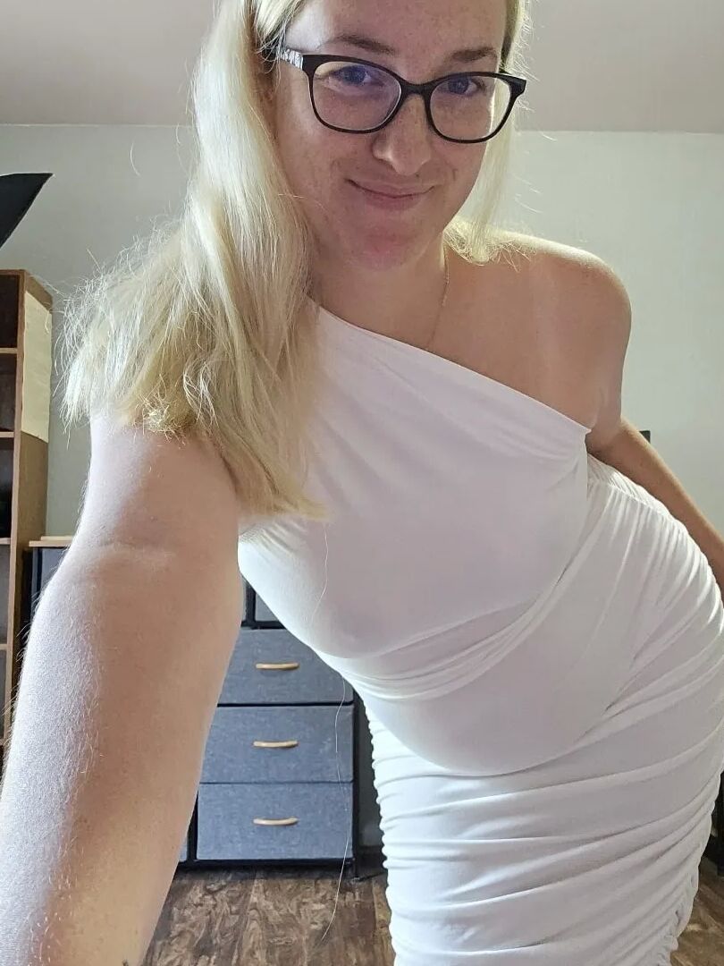 I love this dress - Mama_Foxx94