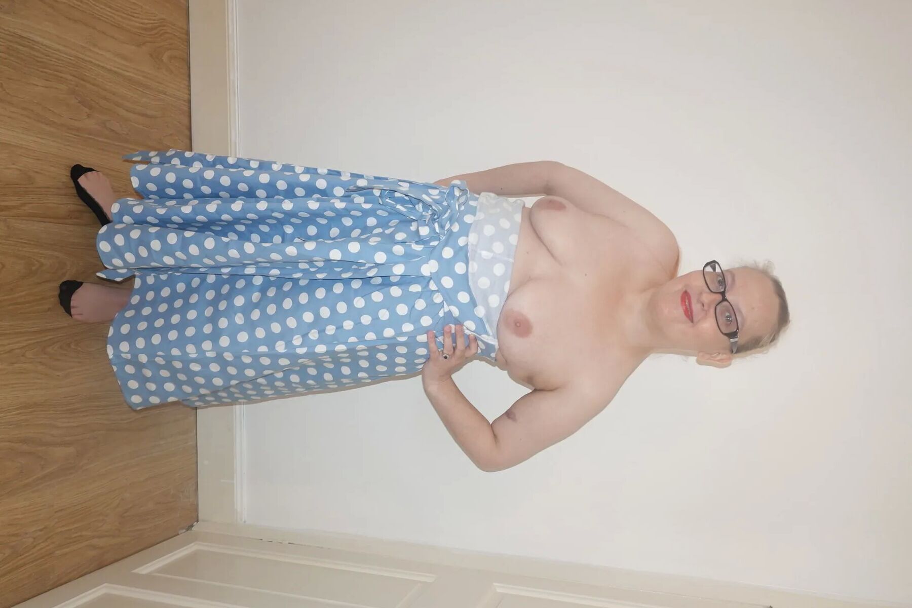 50's style dress with vintage nylon stockings