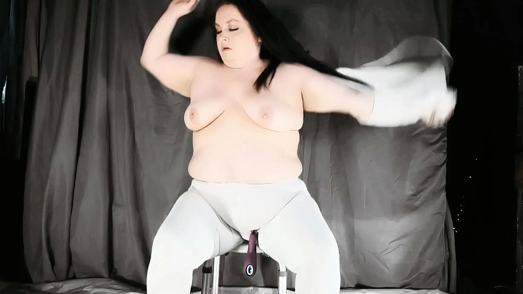 So Horny I Squirt Twice Photoset