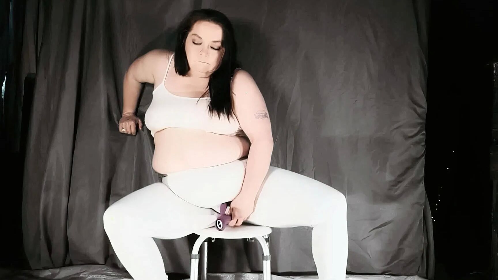 So Horny I Squirt Twice Photoset