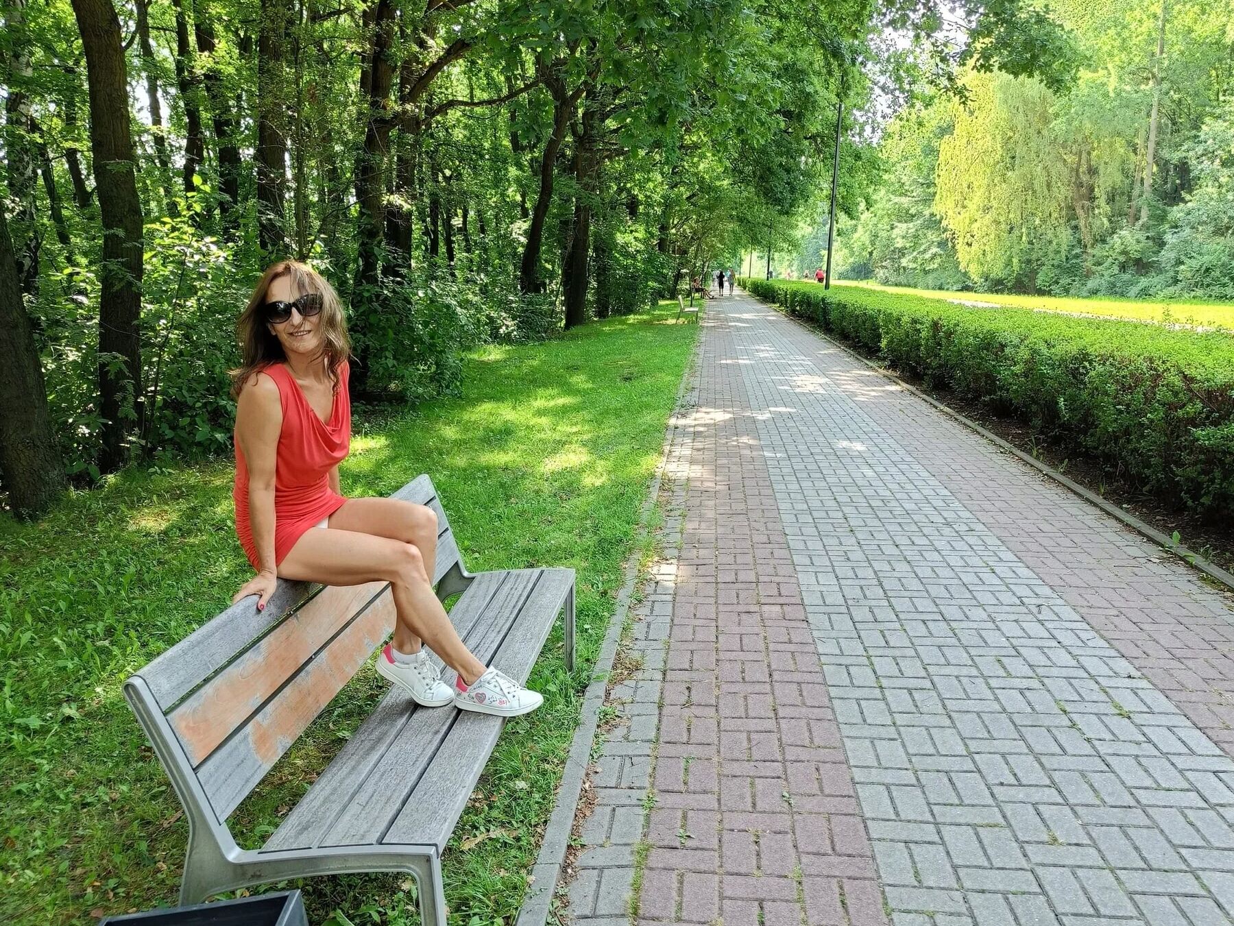 Outdoor public flashing