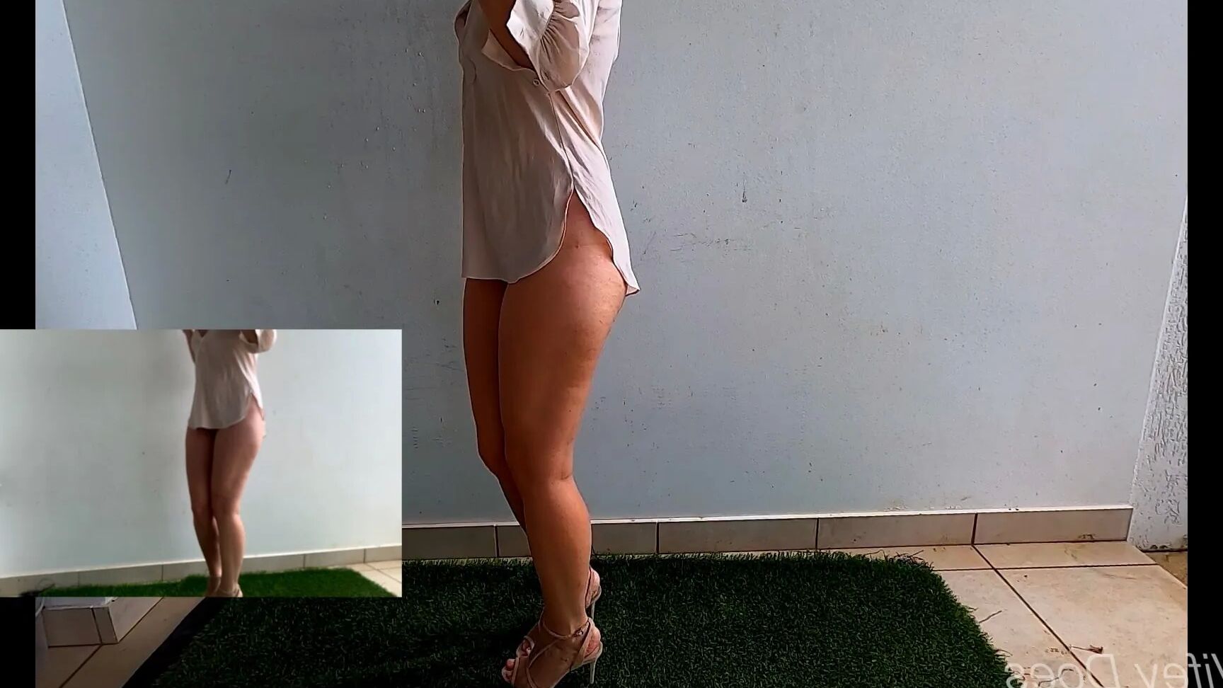 Wifey gets hosed in a pink shirt