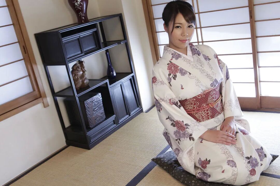 Sara Saijo :: Healthy Body As A Luxury Piledriver - CARIBBEA