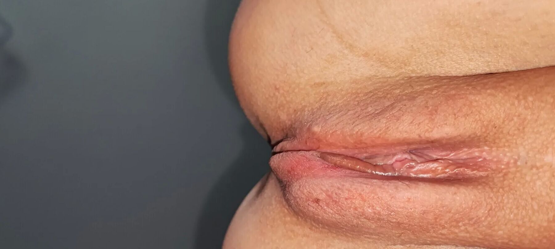 Löcher von Frau