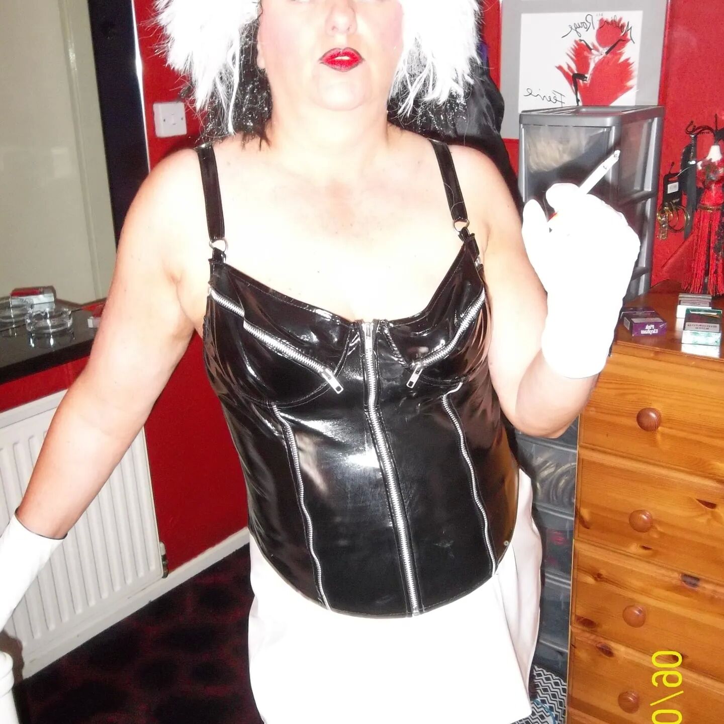 SHIRLEY SLUT 250