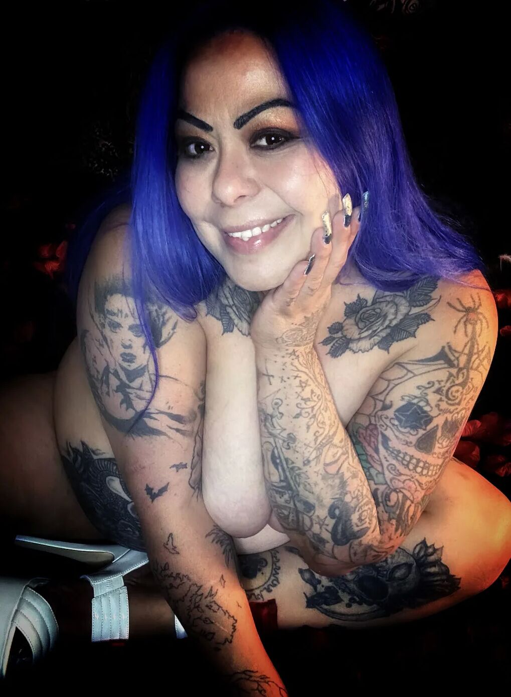 SinRose -Beautiful Big Mature Tattooed Goddess