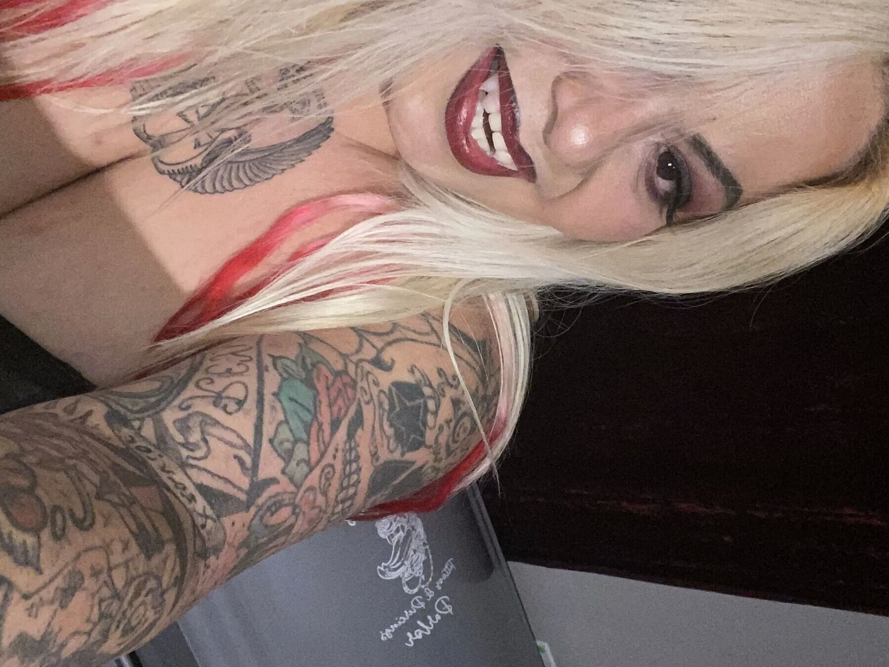 SinRose such a hot milf