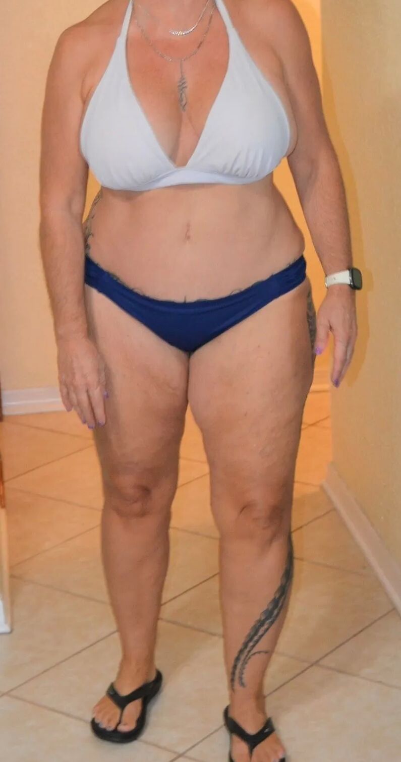 Fuck Toy Bikini Pics