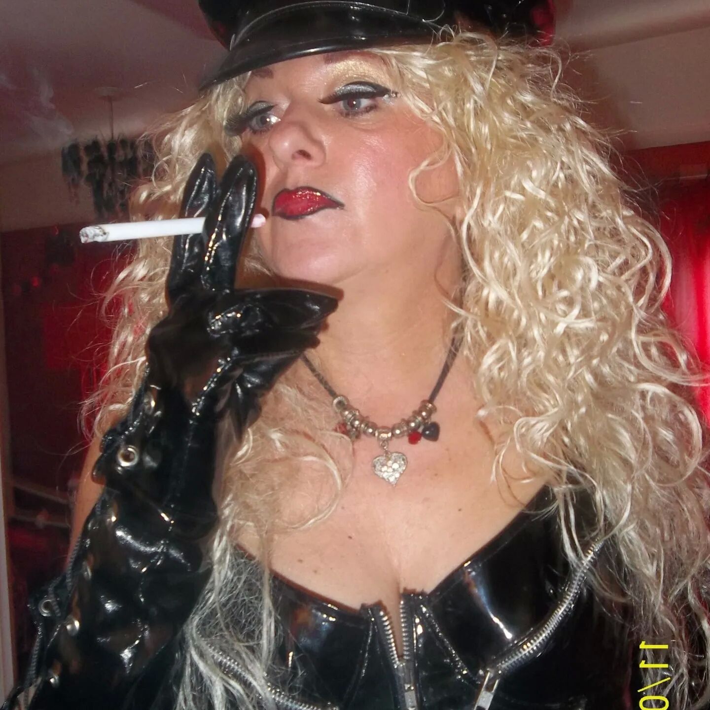 SHIRLEY SLUT 218