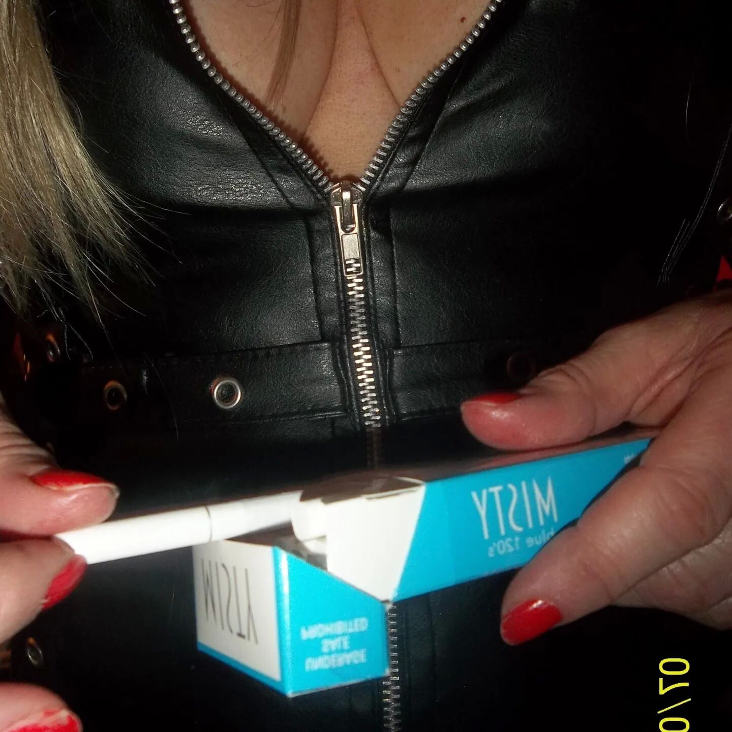 SHIRLEY SLUT 216 A
