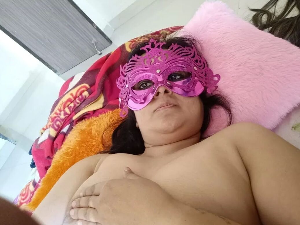 Lustful Mom