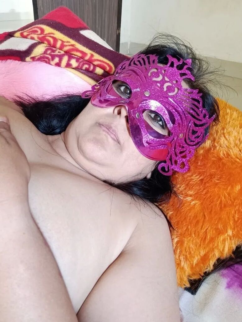 Lustful Mom