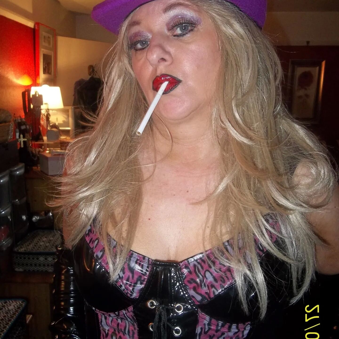 SHIRLEY SLUT 212