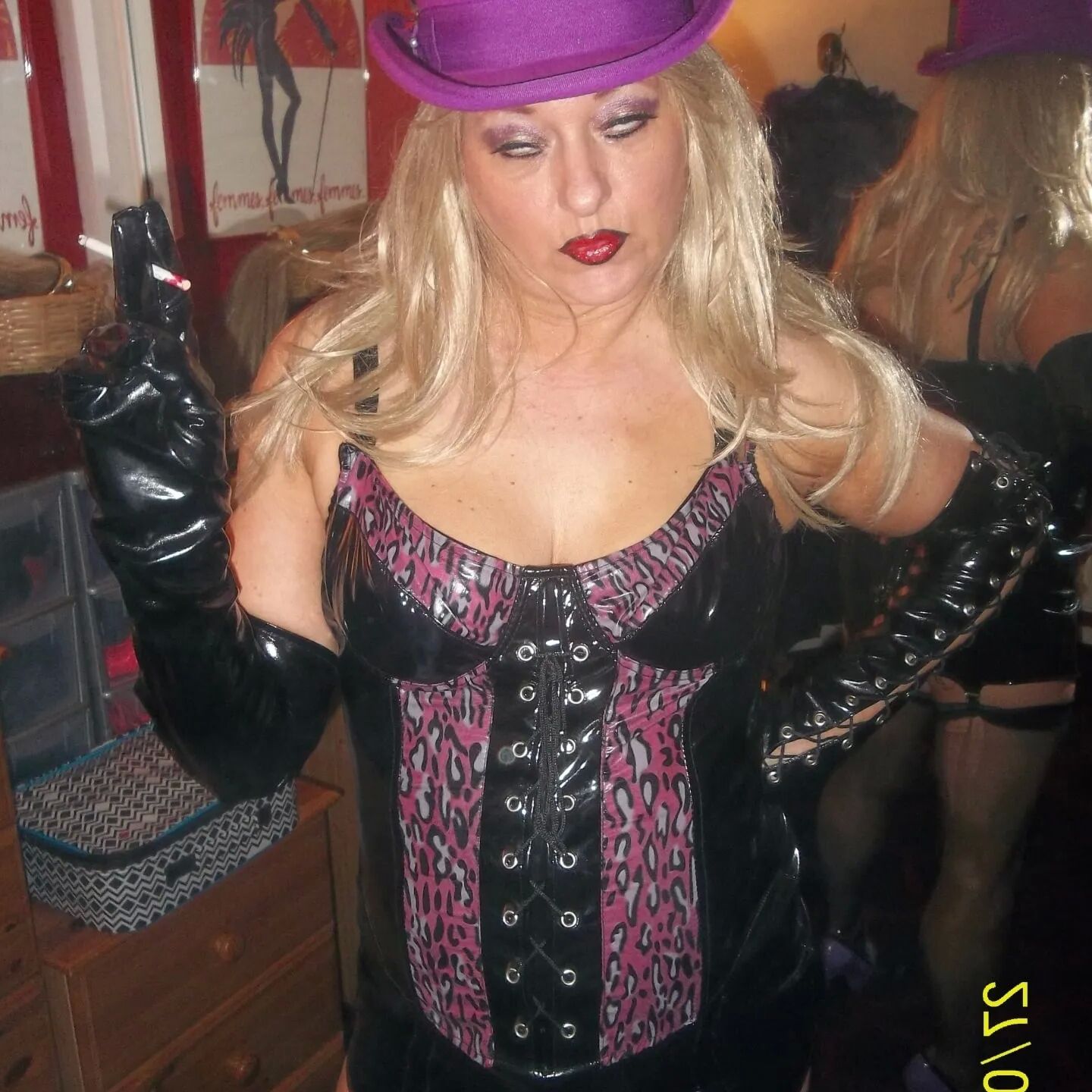 SHIRLEY SLUT 212