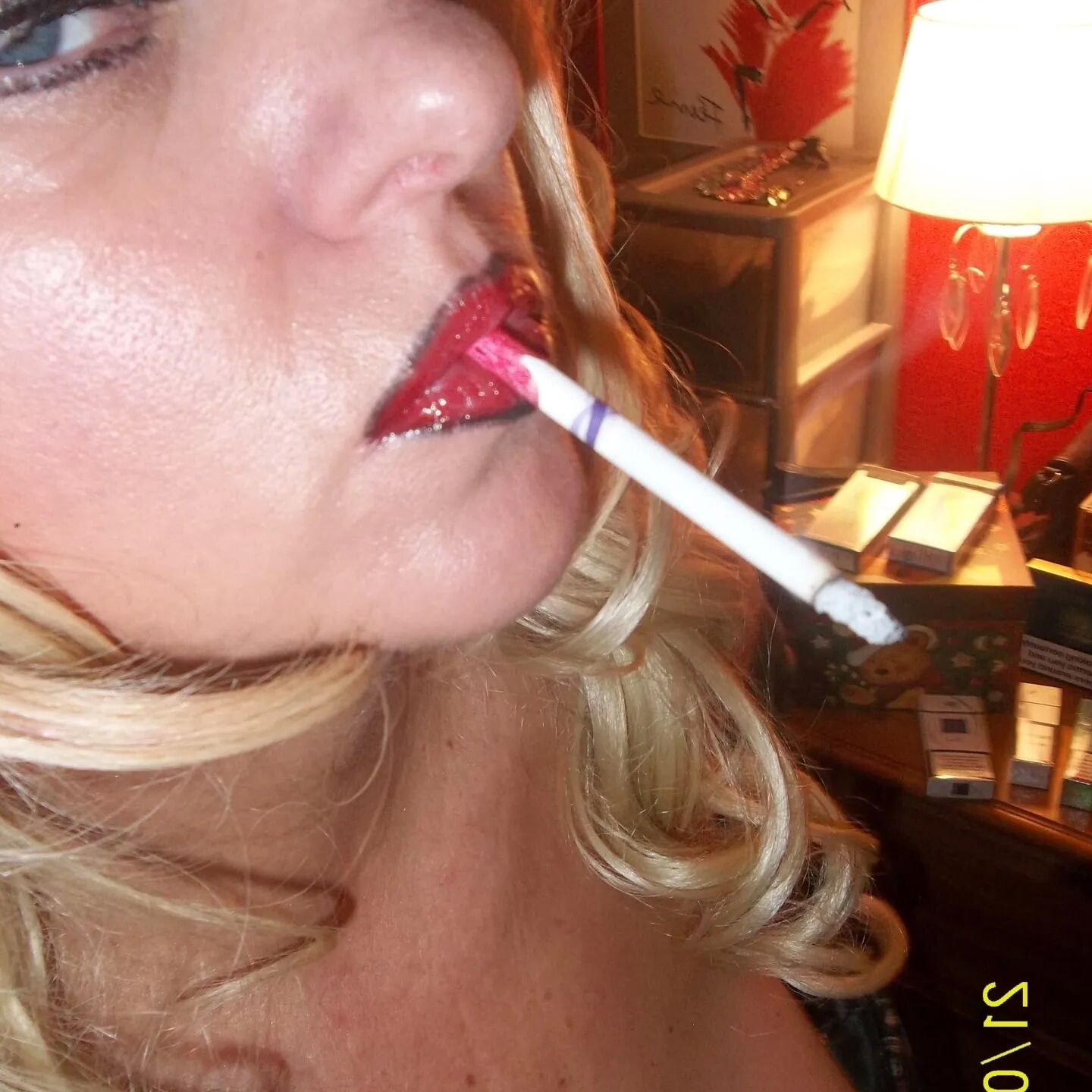 SHIRLEY SLUT 210