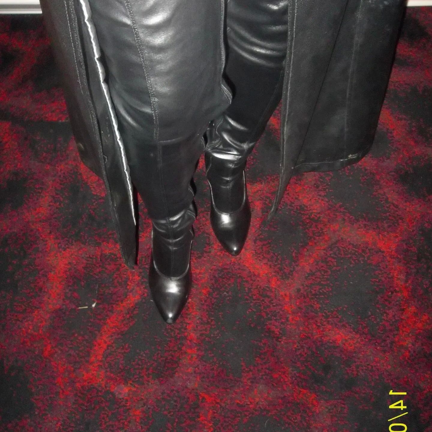 SHIRLEY SLUT 206