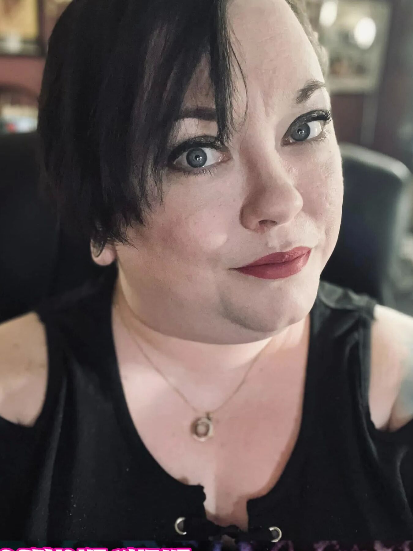 Tina Snua Selfies #10