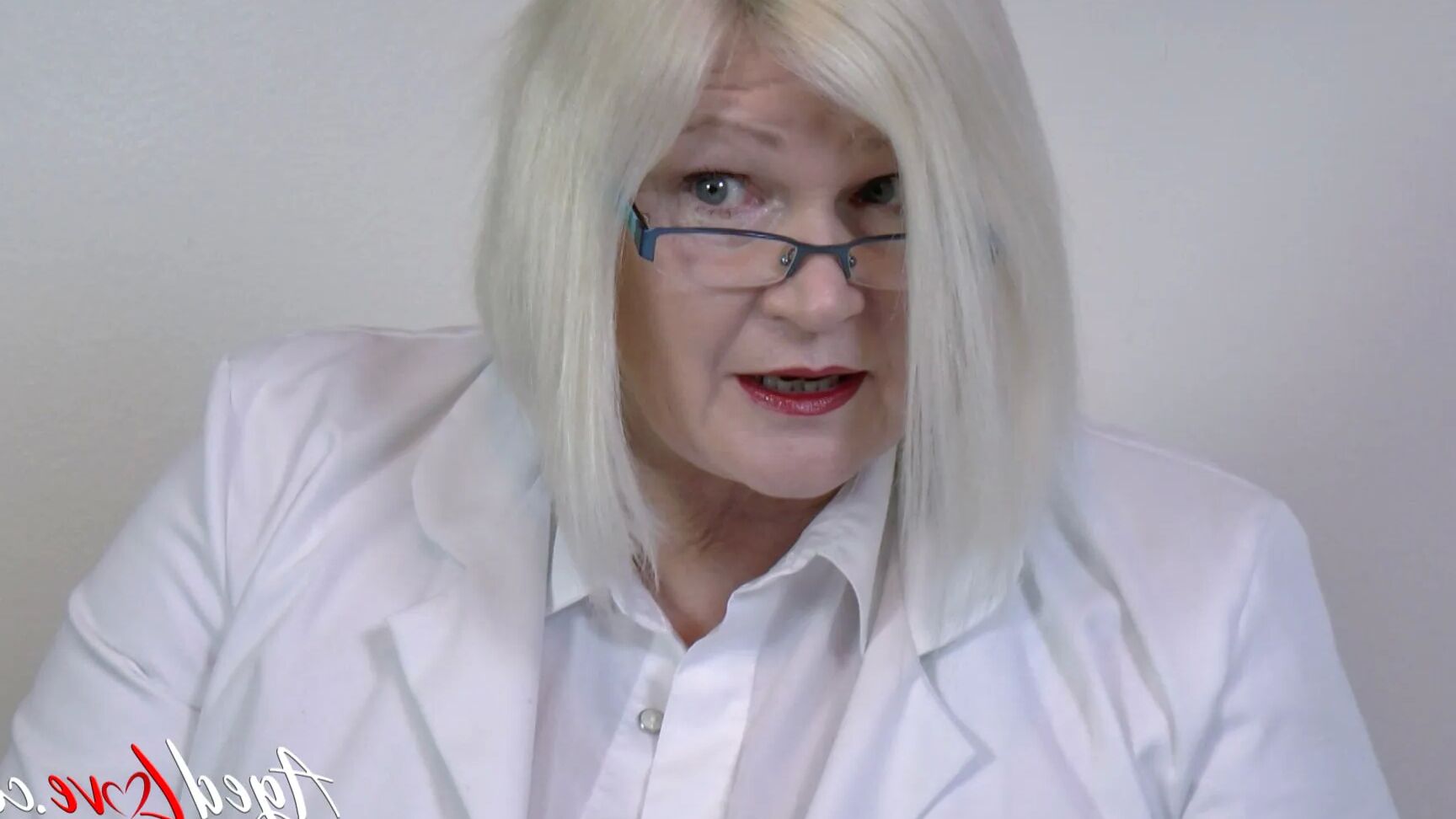 Doctor Lacey Starr with a soldier