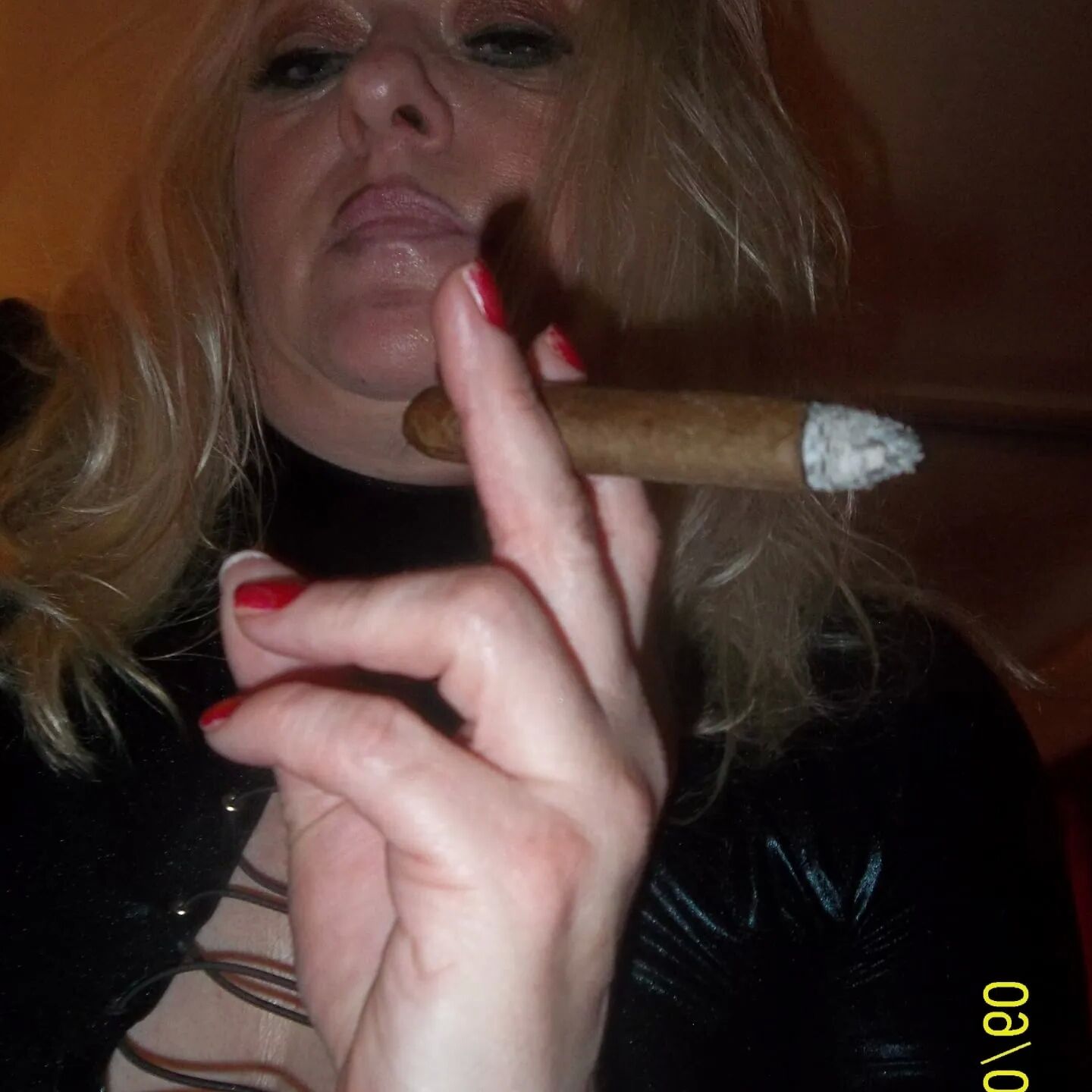 SHIRLEY SLUT 203