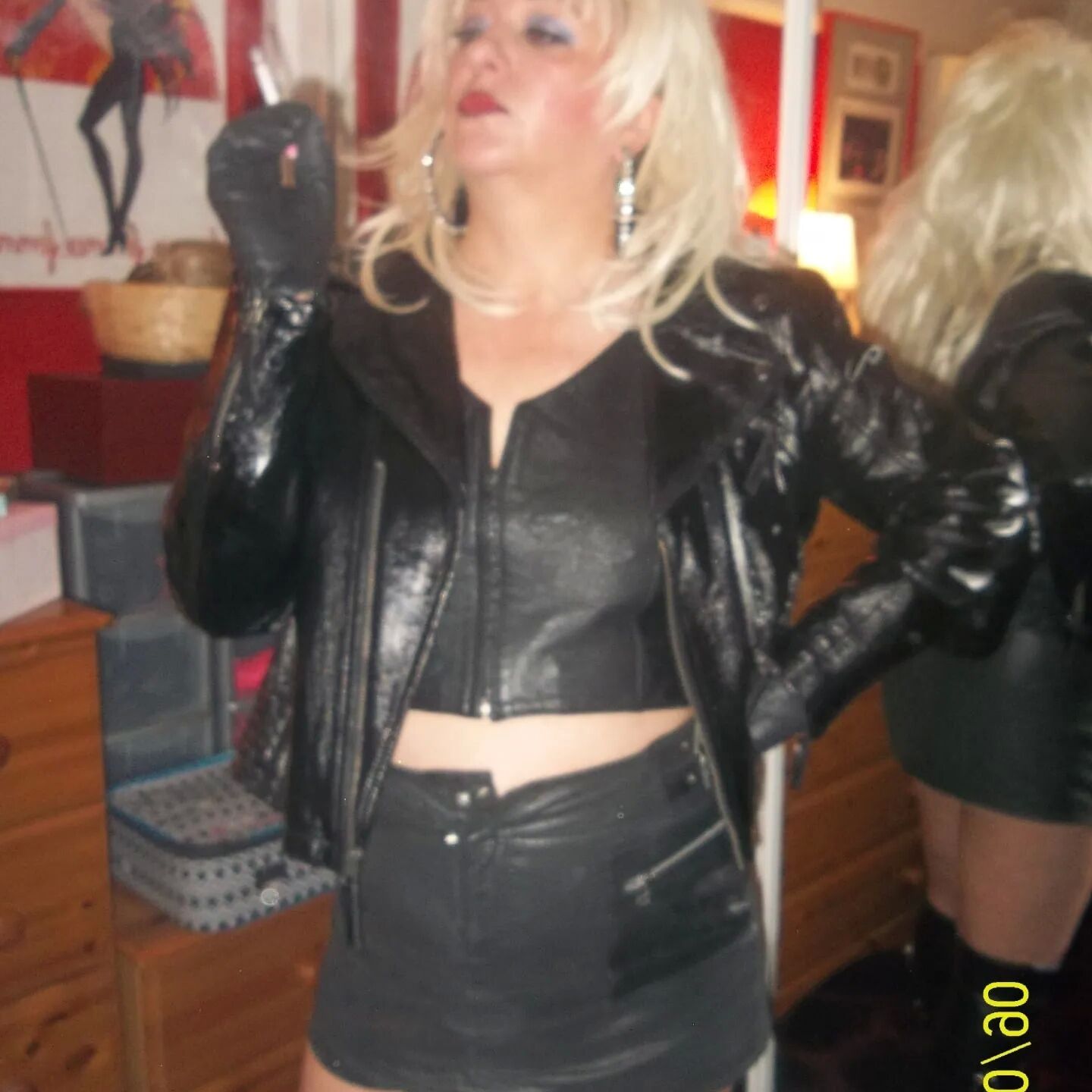SHIRLEY SLUT 202